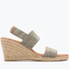 André Assous Allison Stretch-Linen Wedges